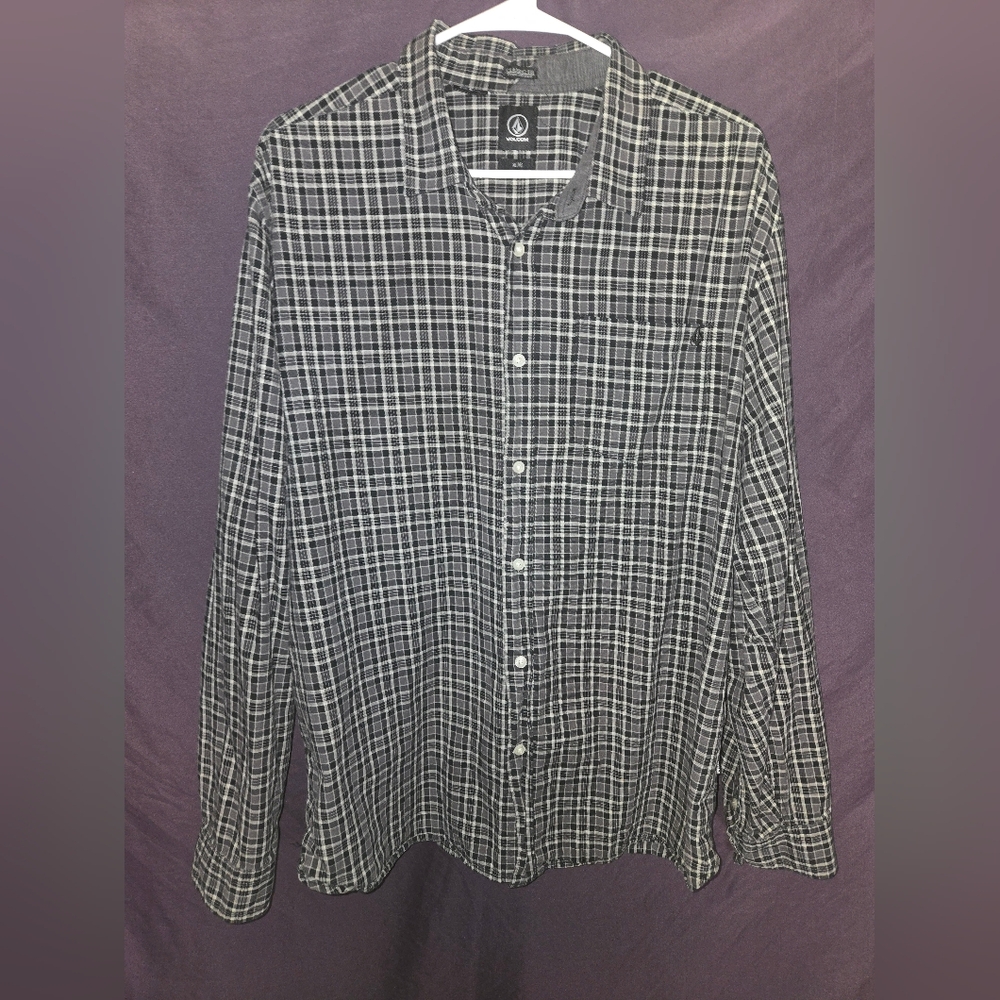 Volcom Shirt Men's XL Button Down Long Sleeve